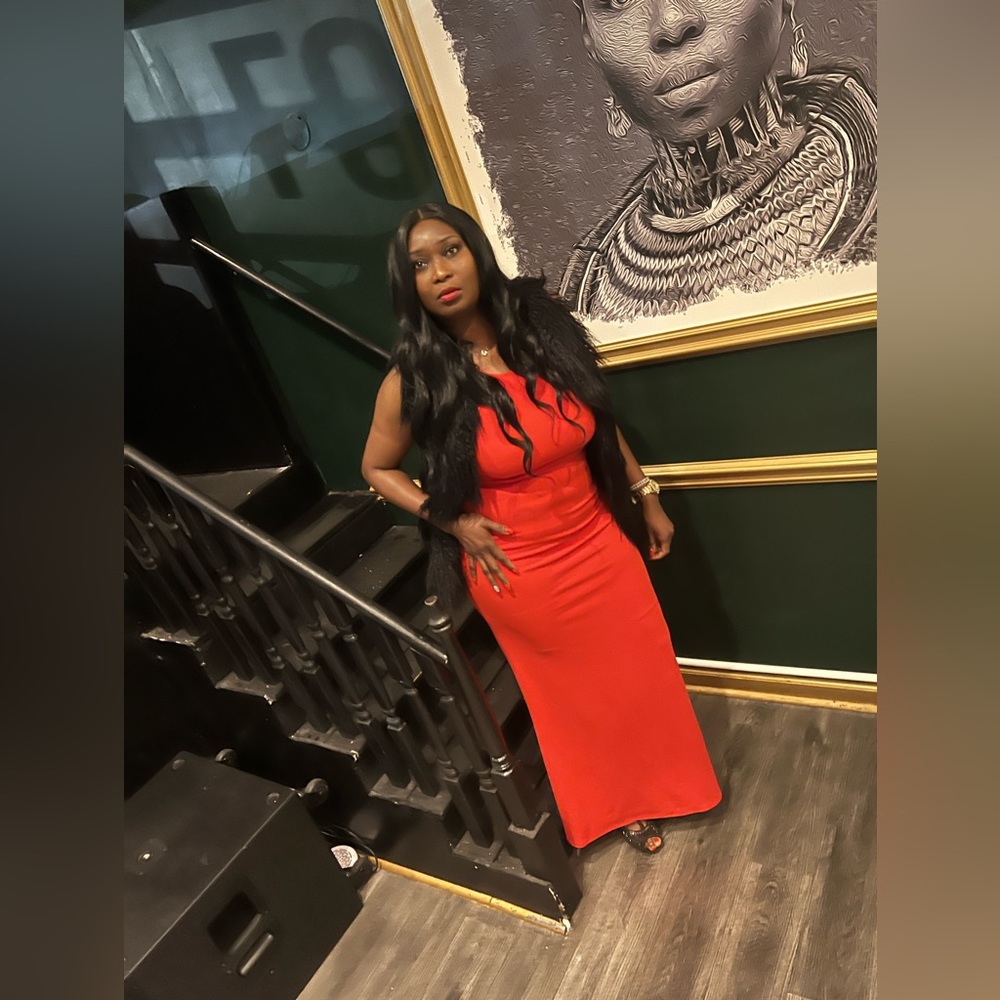 Lulus Straight to the heart ❤️ Strappy Back Tumpet Gown. - Picture 4 of 4